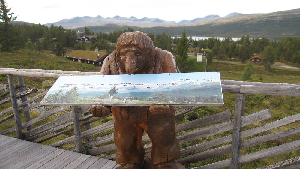 With a new friend at the Rondane lookout