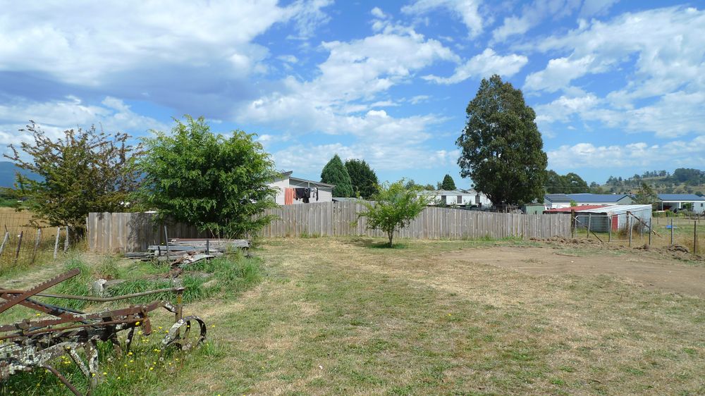 Looking at both titles together facing west. The neighbour's house on the other side of the fence was the house I rented for the winter of 2021.